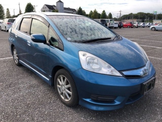 311 Honda Fit shuttle GP2 2012 г. (ARAI Oyama)